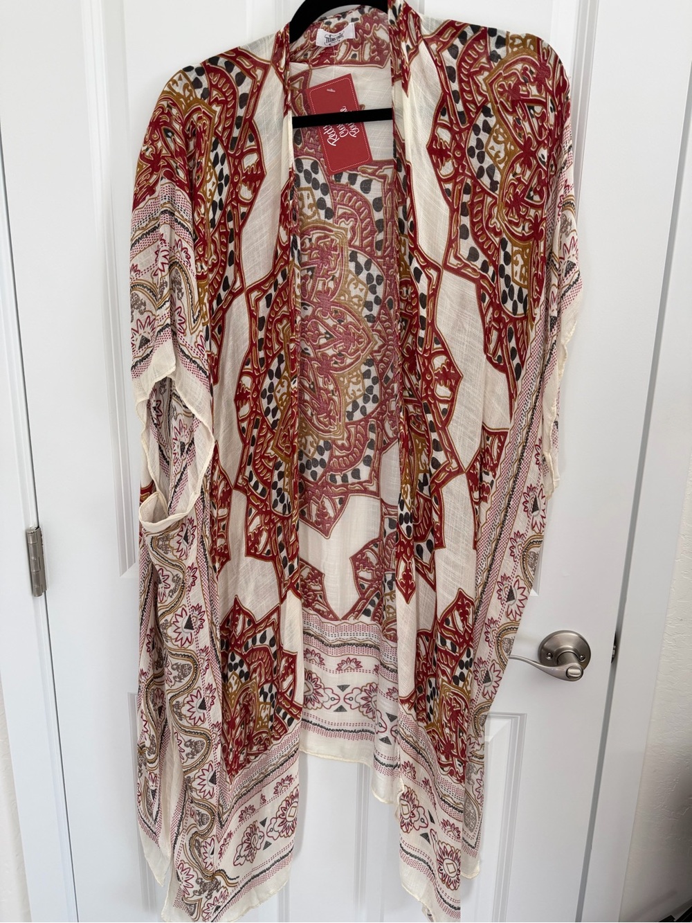 Cream and Red Patterned Kimono Wrap